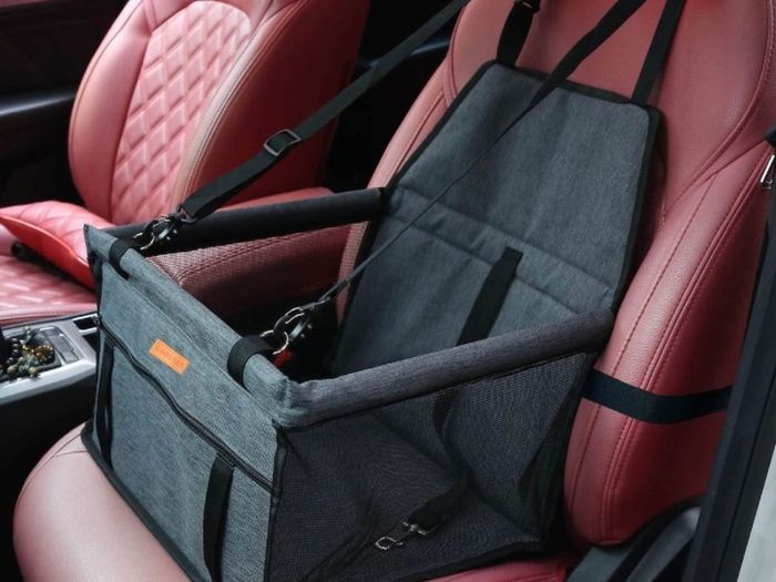 Waterproof Pet Dog Car Seat Booster Carrier with Seat Belt Harness and Headrest Strap for Puppy Cat MULTIPLE COLOURS AVAILABLE (FREE POSTAGE)
