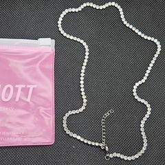 Lynott Regina Tennis Necklace in Silver Colour