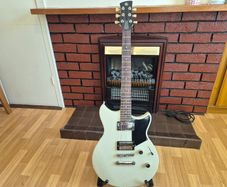 Yamaha Revstar RSE20 Electric Guitar White