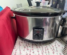 Morphy Richard's slow cooker