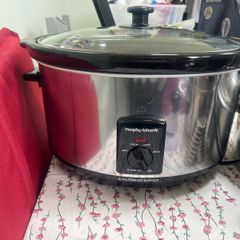 Morphy Richard's slow cooker