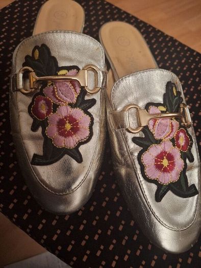 Ladies Loafers/Sliders .. Size: 5 UK .. 38 EU .. Price Drop