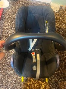 Maxicosi seat and base