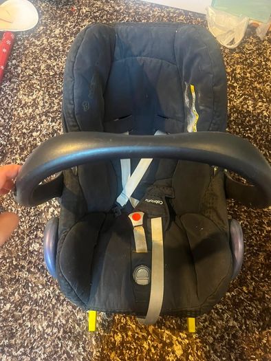 Maxicosi seat and base