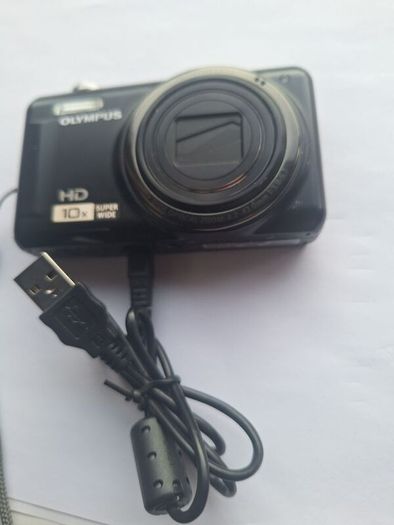 Olympus D-720 Digital Camera Boxed