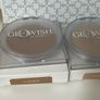 Huda beauty GloWish luminous pressed powders brand new Image 2