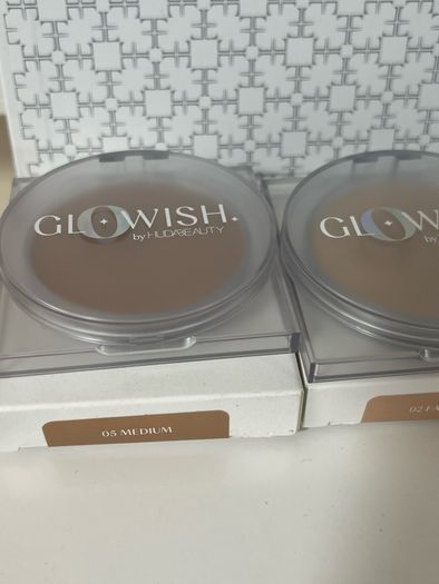 Huda beauty GloWish luminous pressed powders brand new