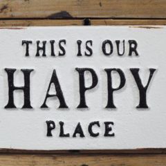 Happy place white D4875