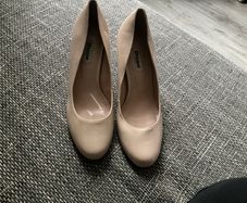 shoes  DUNE