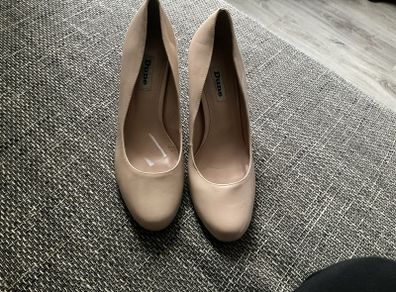 shoes  DUNE