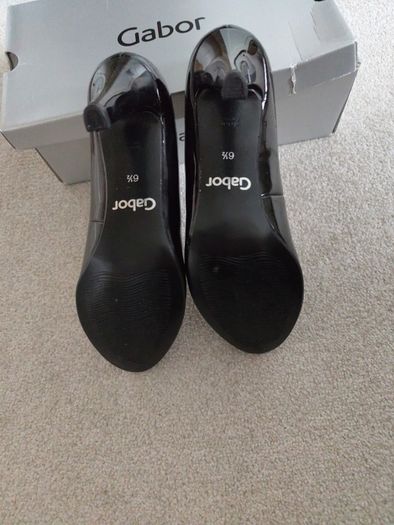 Ladies shoes