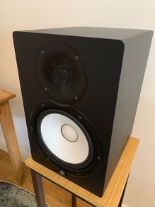 Yamaha HS8 Studio Monitor Speaker