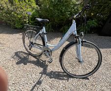 Immaculate Ladies Bike