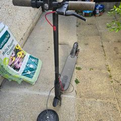 Mi e scooter for repair