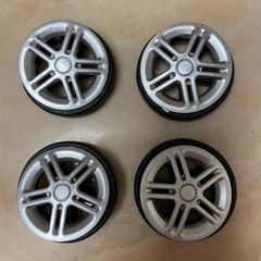 Suitcase replacement wheels