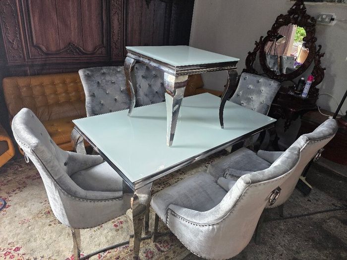 table+6 chairs+coffe table