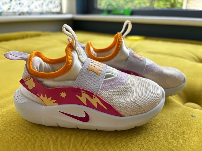 Girls runners Nike EU25