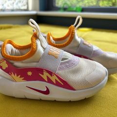 Girls runners Nike EU25