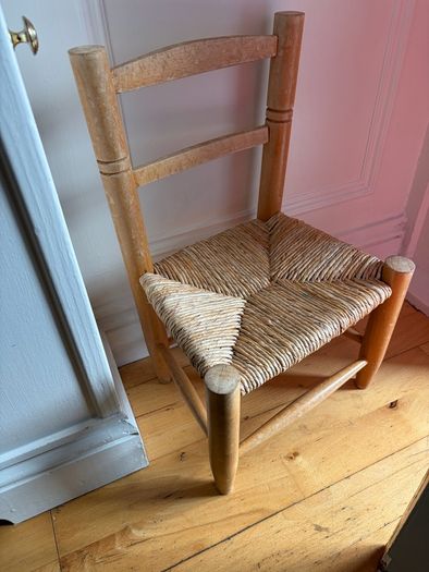Kids wicker seat/chair