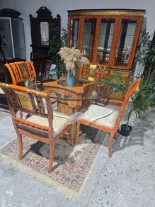table+4 chairs