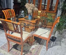table+4 chairs