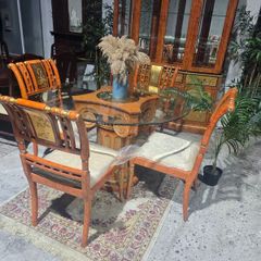 table+4 chairs