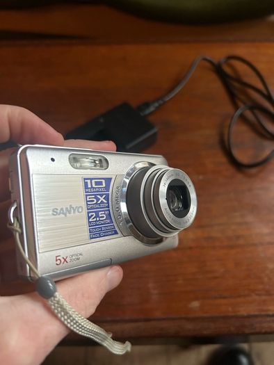 Sanyo E10 Digital Camera