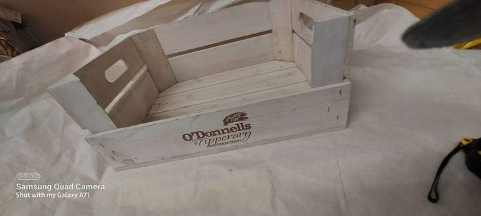 wooden display advertising crisps crate,good condition, buyer collects,or pays postage,