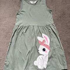 H&M girls cute bunny dress 6-8 years 122-128cm