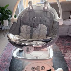 Electric baby swing