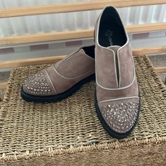shoes Bnwt size 40 suede slip on flats with embellished toe mink suede effect Carolina boix brand
