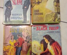 Vintage Books  X  4