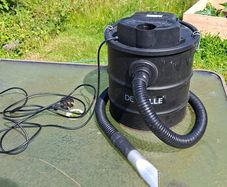 De Vielle 1200W Ash Vacuum Cleaner