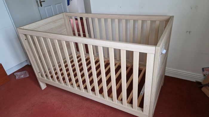 Cot bed