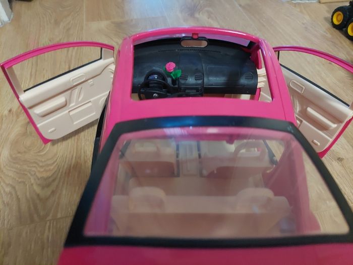 Barbie car