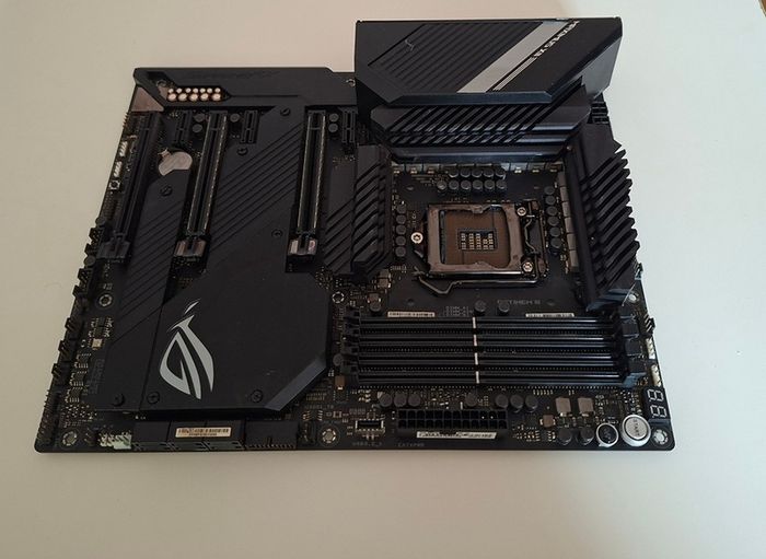 ASUS ROG Maximus XII HERO (WI-FI) LGA 1200 (Intel 10th Gen) Intel Z490 (WiFi 6) ATX Intel Motherboard