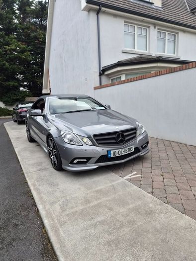 Mercedes-Benz E-Class 2010