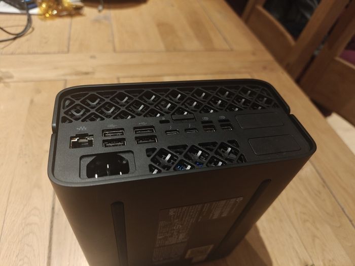 HP Z2 Mini G1a Workstation - Ryzen AI Max+ PRO 395 / 128GB / 1TB