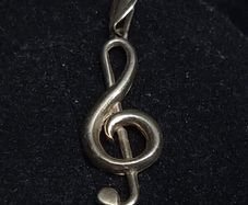 Vintage 9ct Gold Treble Clef Music Note Pendant 0.62g