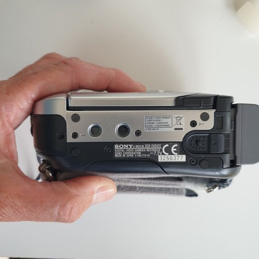 Sony handycam DVD 92E READ
