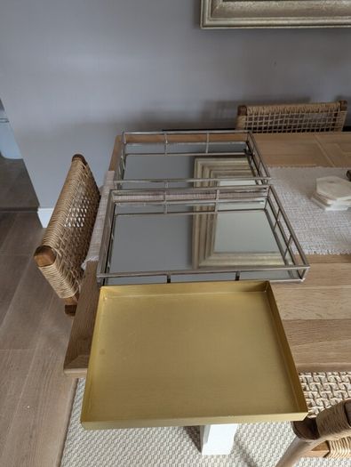 Display Trays