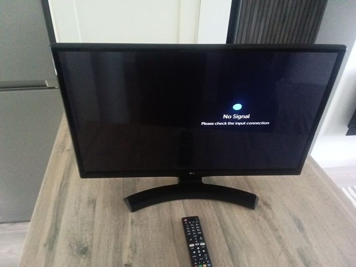 LG 28 inch tv