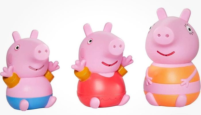 TOMY Toomies Peppa Pig, Mummy & George Bath Squirters, Baby Kids Water Play Toys