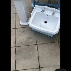 Bathroom sink, taps, and pedestal