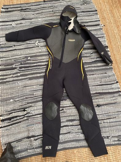 Diving scuba winter wetsuit mens small medium