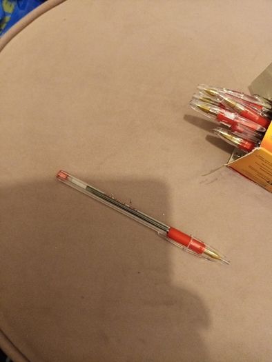 20 easy grip red pens