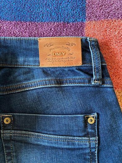 Only denim jeans for women, in immaculate condition.
