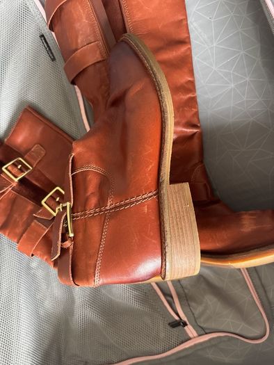 boots clarkes