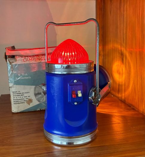 Vintage 1960's LIEZ Flasher King Lantern