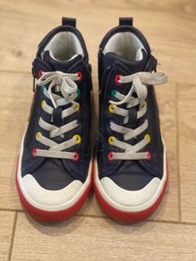 shoes size 10